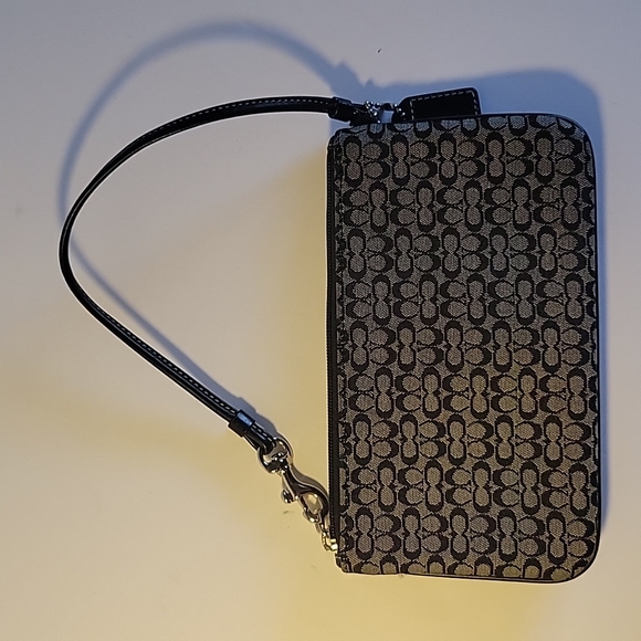 Coach Wristlet - Picture 2 of 4